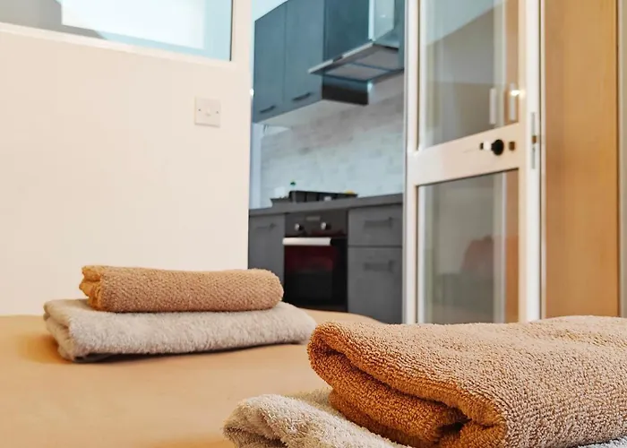 Corner View 1 マルサスカーラ