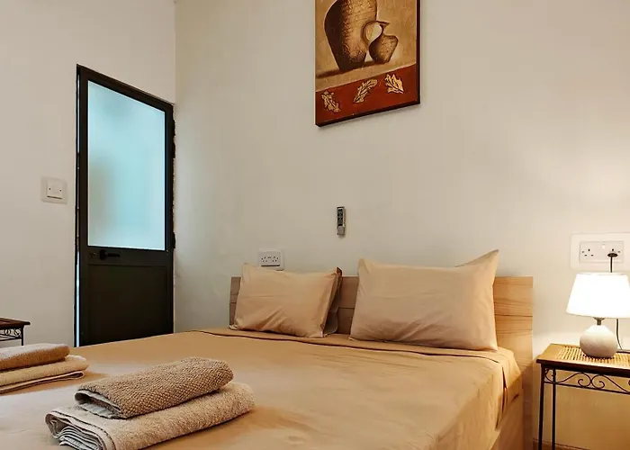 Corner View 1 アパート